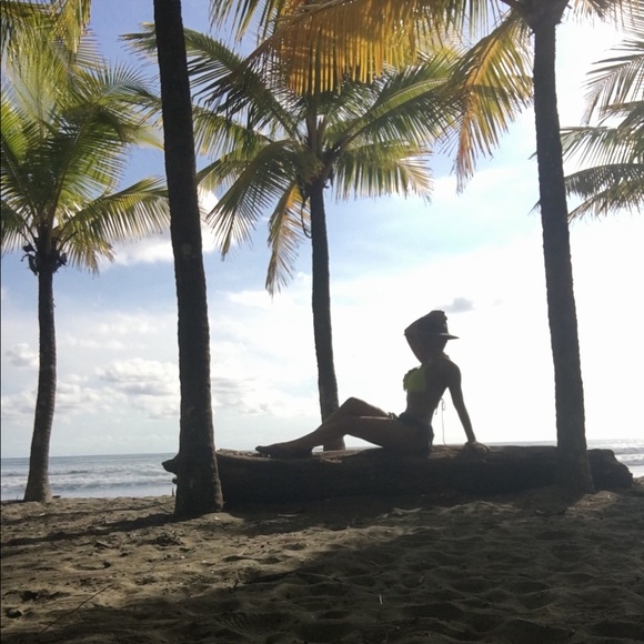 Meet your Posher, Sofia - Picture 8 of 9